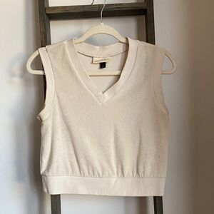 Universal Thread v neck cream tank top